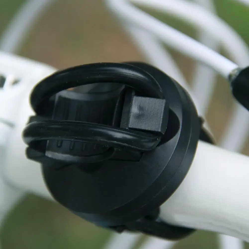 Компактен скоба за закрепване на велосипед фенер Лесен монтаж и Дълъг срок на служба Скоба за колоездене фенер Здрав притежателя колоездене фенер