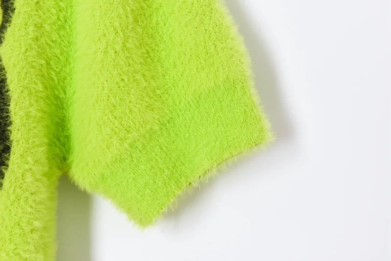 2022 пролет лято, новият плодово-зелени на цвят, имитация на кадифе от кадифе с анимационни куче, вязаная тениска с кръгло деколте и къс ръкав, мил женски топ