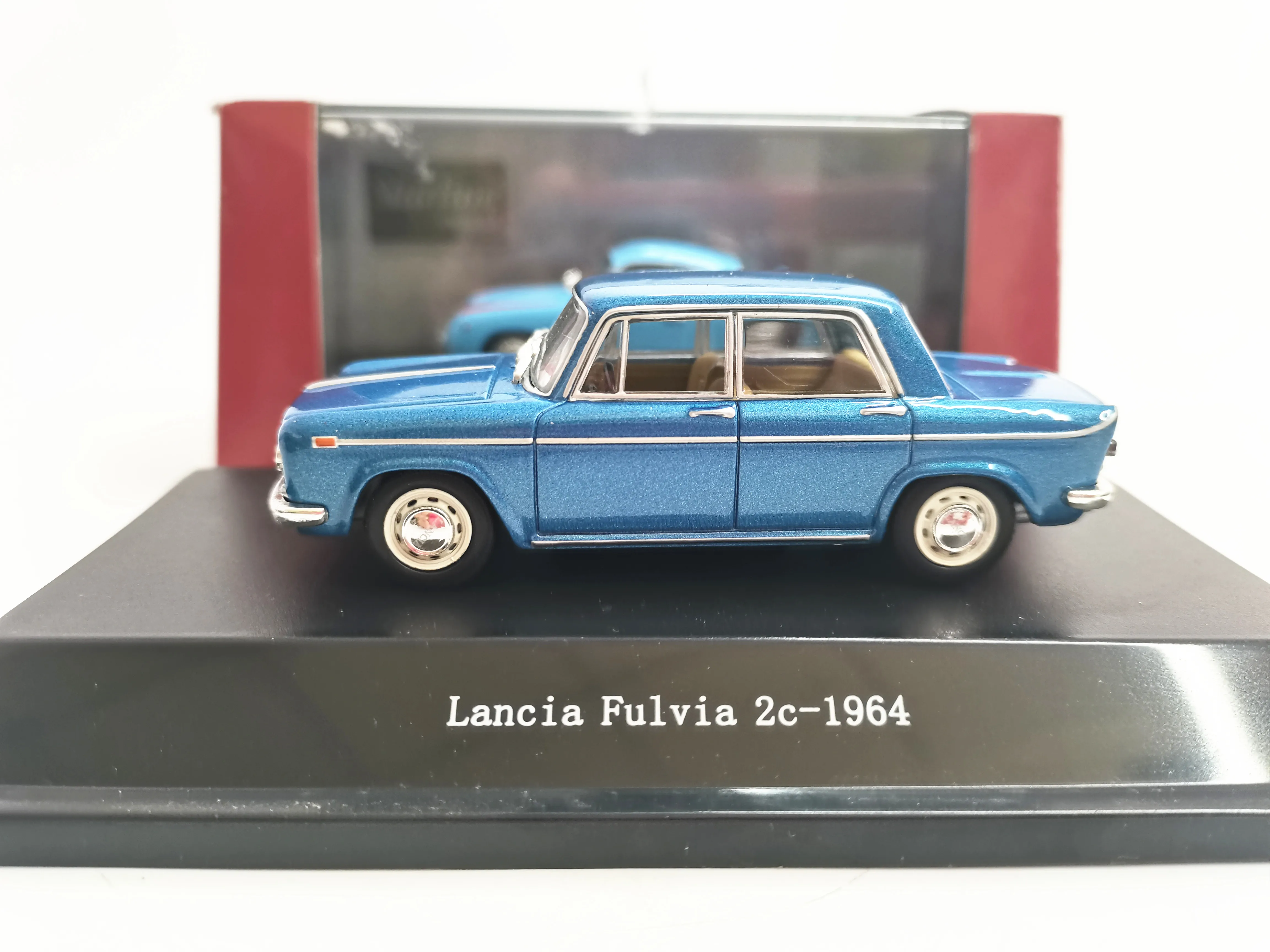 1:43 1964 LAN CIA FULVIA 2C Модел на колата от нищото алуминиеви, метални играчки, отлитые под налягане, за деца, подарък hottoys