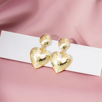 Корейски обици-висулки с неправилна форма на сърце за жени, европейски метални златни къса украшения за ушите във формата на сърце, подарък за Нова година момиче