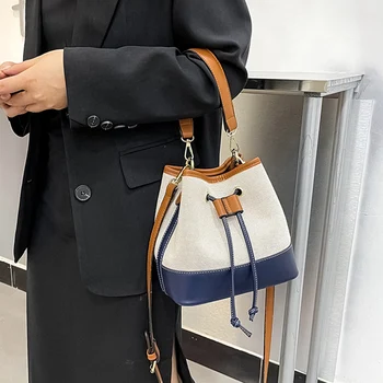 Малка дамска чанта за през рамото от изкуствена кожа 2023, пролетния моден тренд, дизайнерски дамски чанти през рамо
